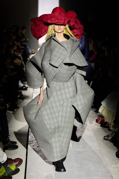 Look 2